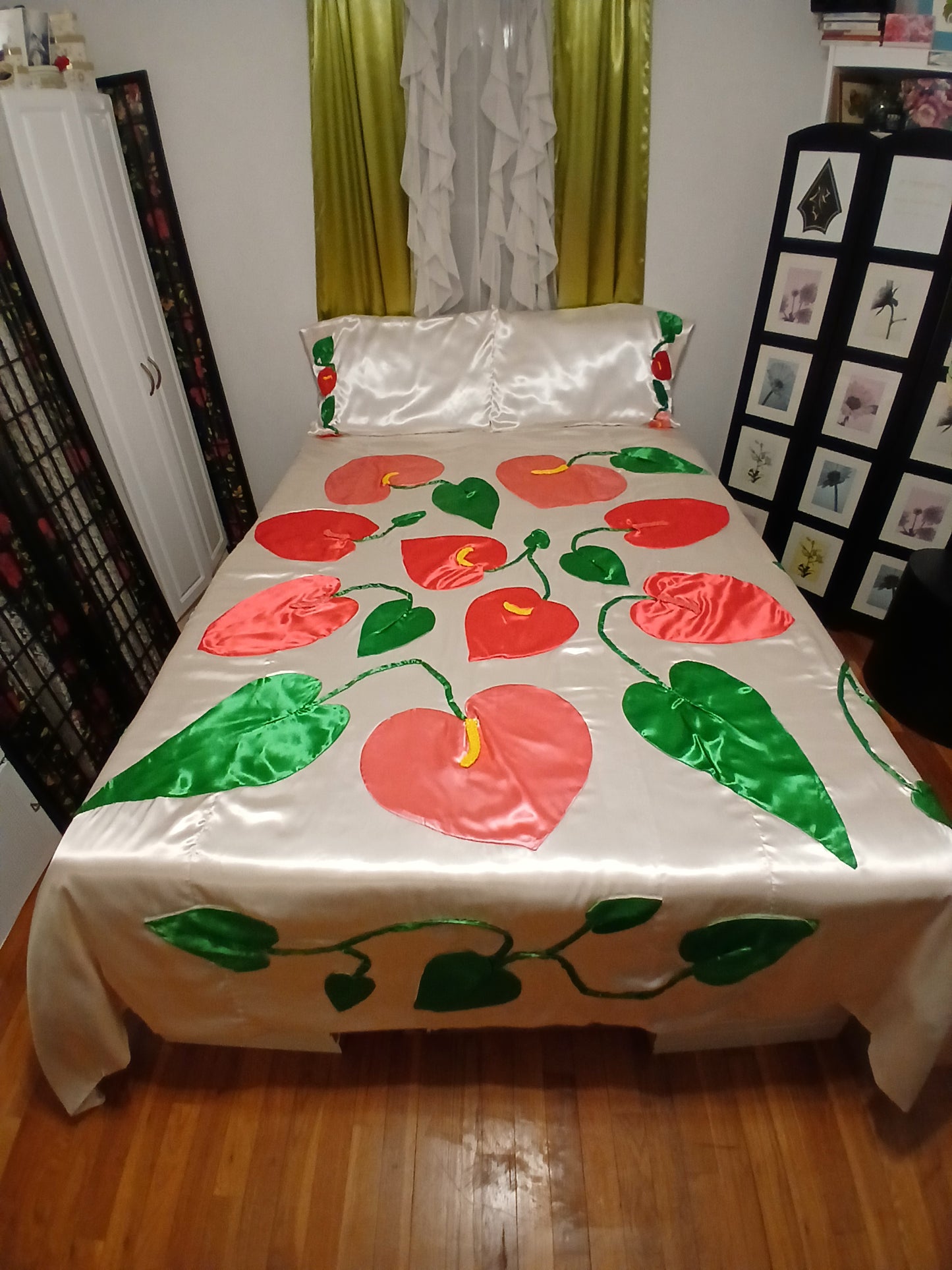 CRYSJEN  RICHARD TROPICAL BED TAPESTRY  COLLECTION